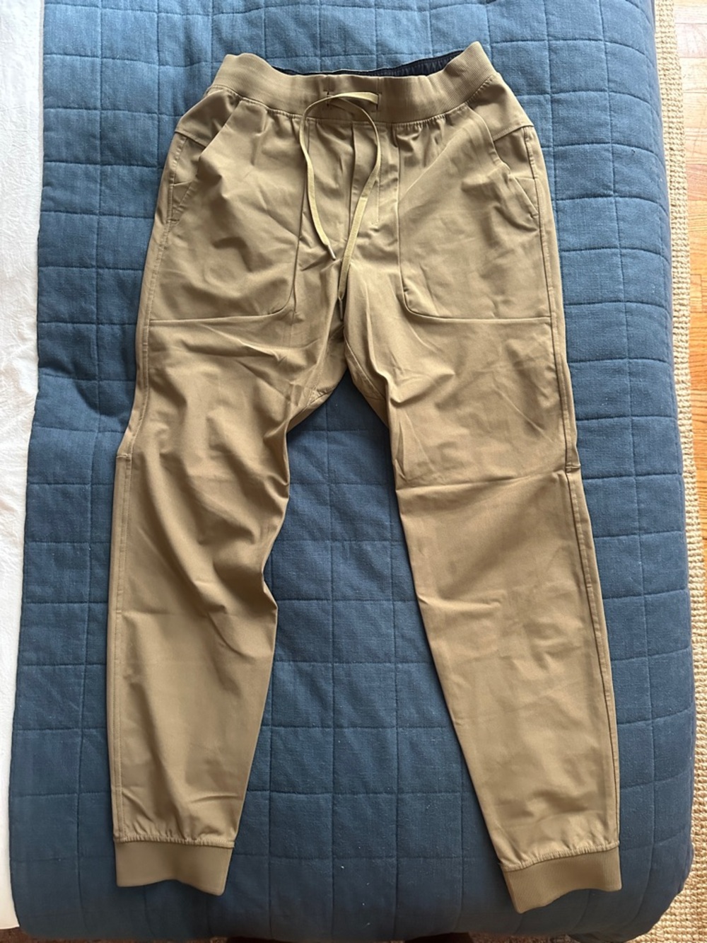 LuluLemon Men's Khaki Drawstring Jogger Pants